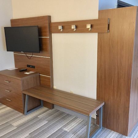 Holiday Inn Express & Suites Houston - Memorial Park Area By Ihg Eksteriør billede