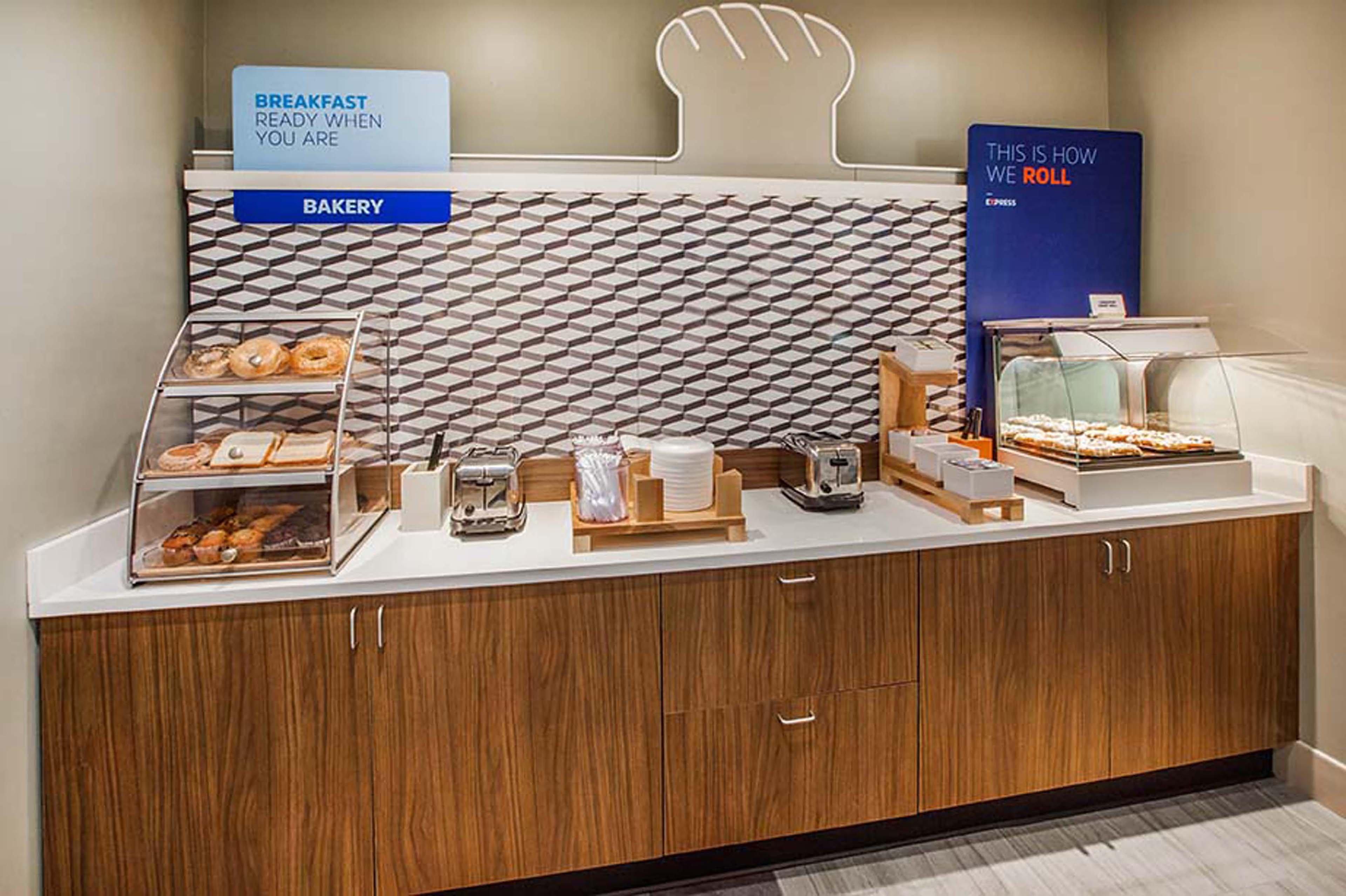 Holiday Inn Express & Suites Houston - Memorial Park Area By Ihg Eksteriør billede
