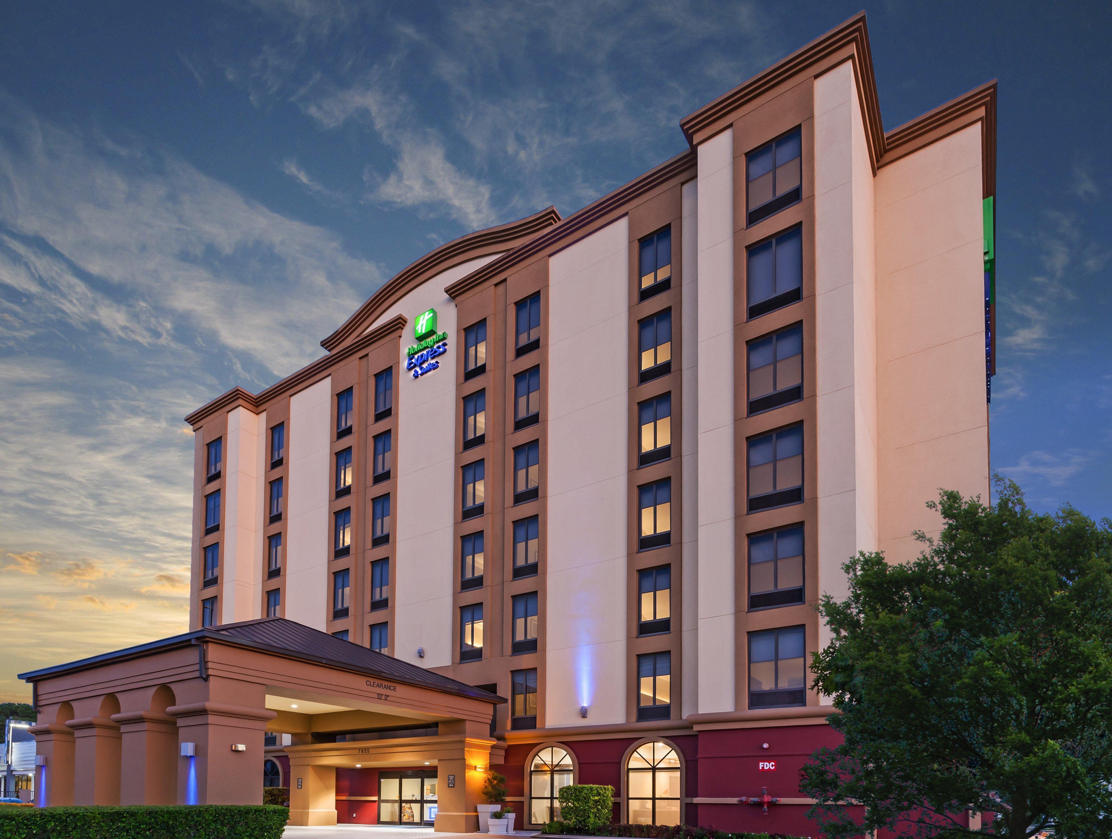 Holiday Inn Express & Suites Houston - Memorial Park Area By Ihg Eksteriør billede
