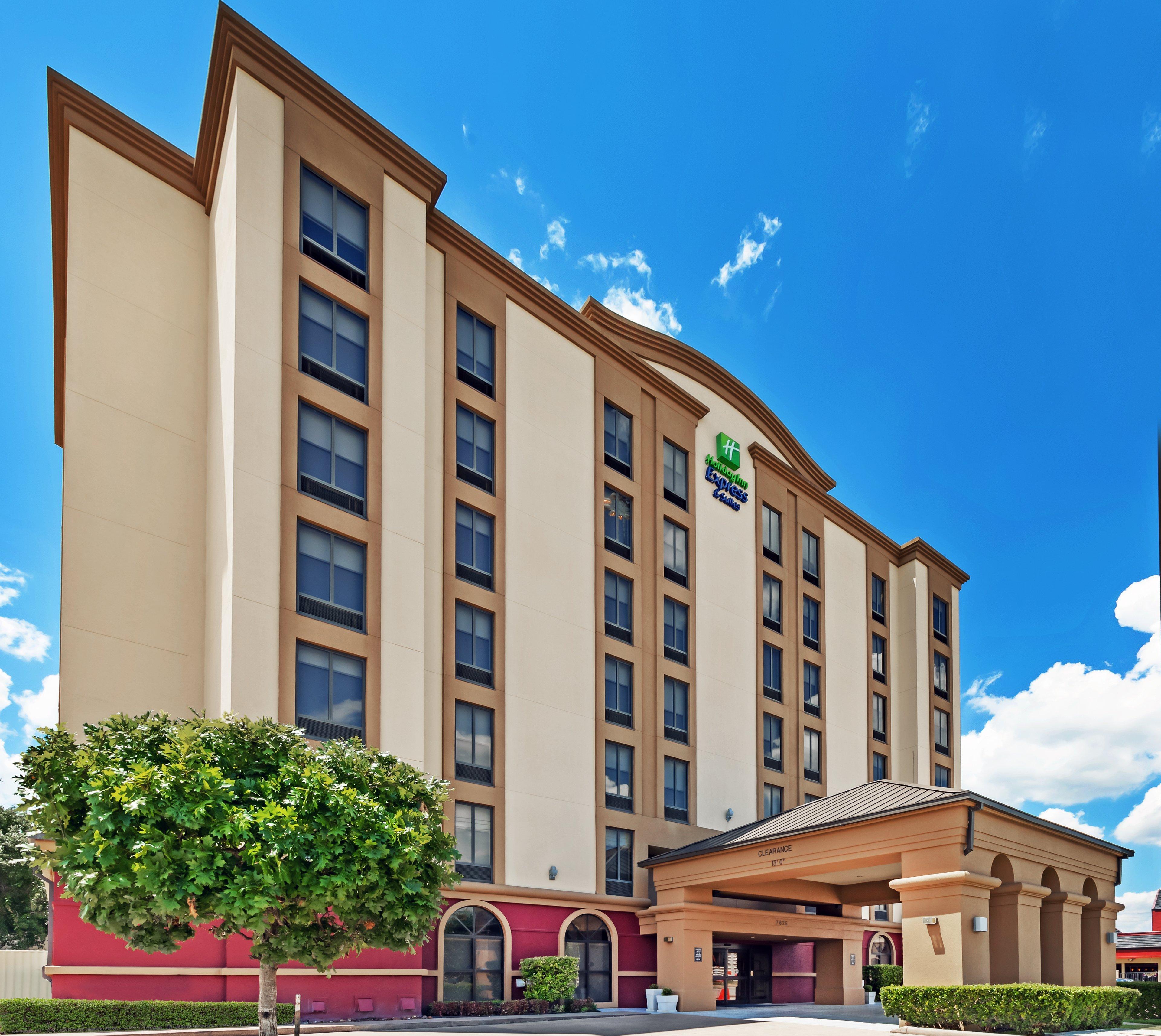 Holiday Inn Express & Suites Houston - Memorial Park Area By Ihg Eksteriør billede