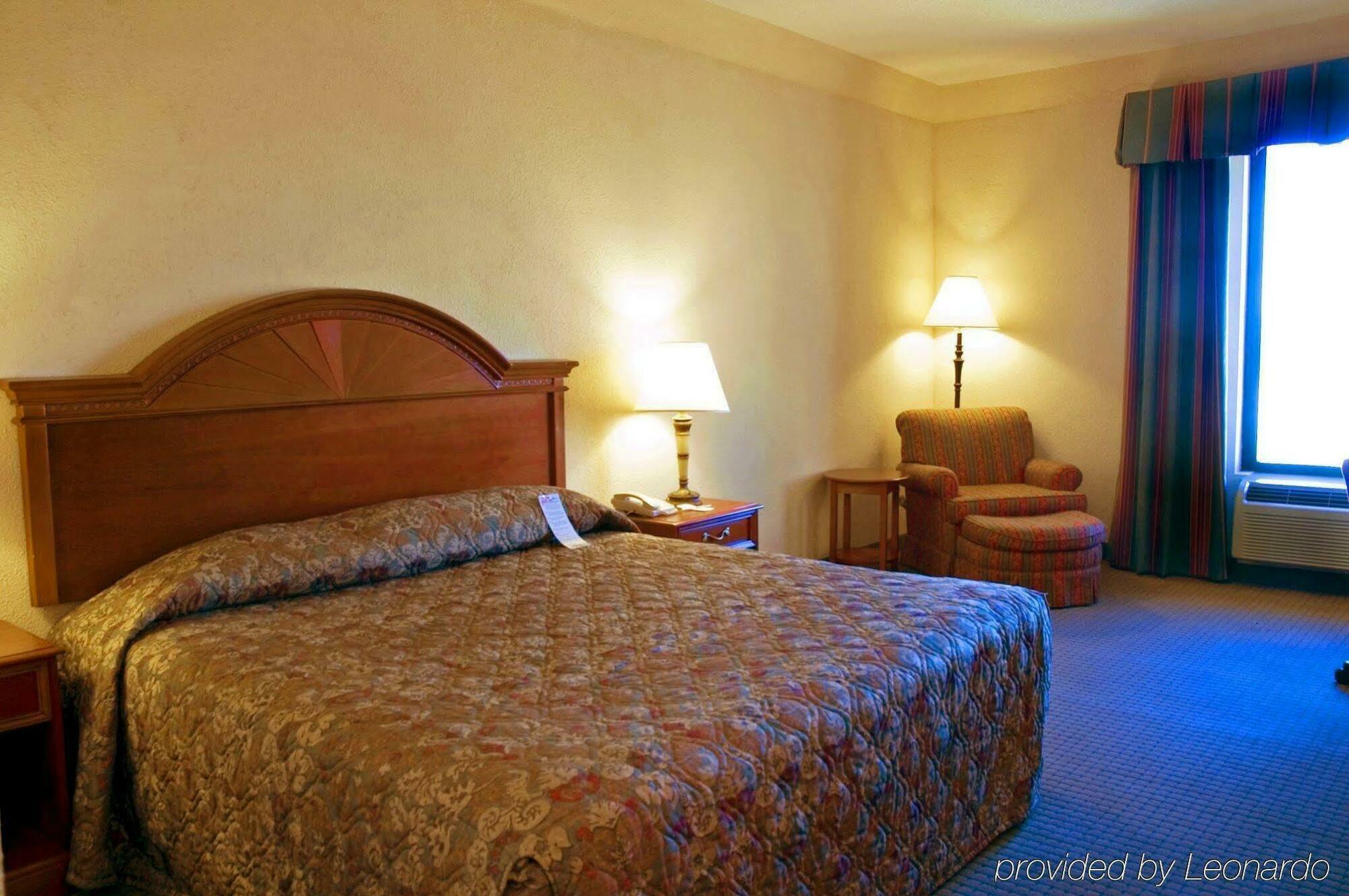 Holiday Inn Express & Suites Houston - Memorial Park Area By Ihg Eksteriør billede